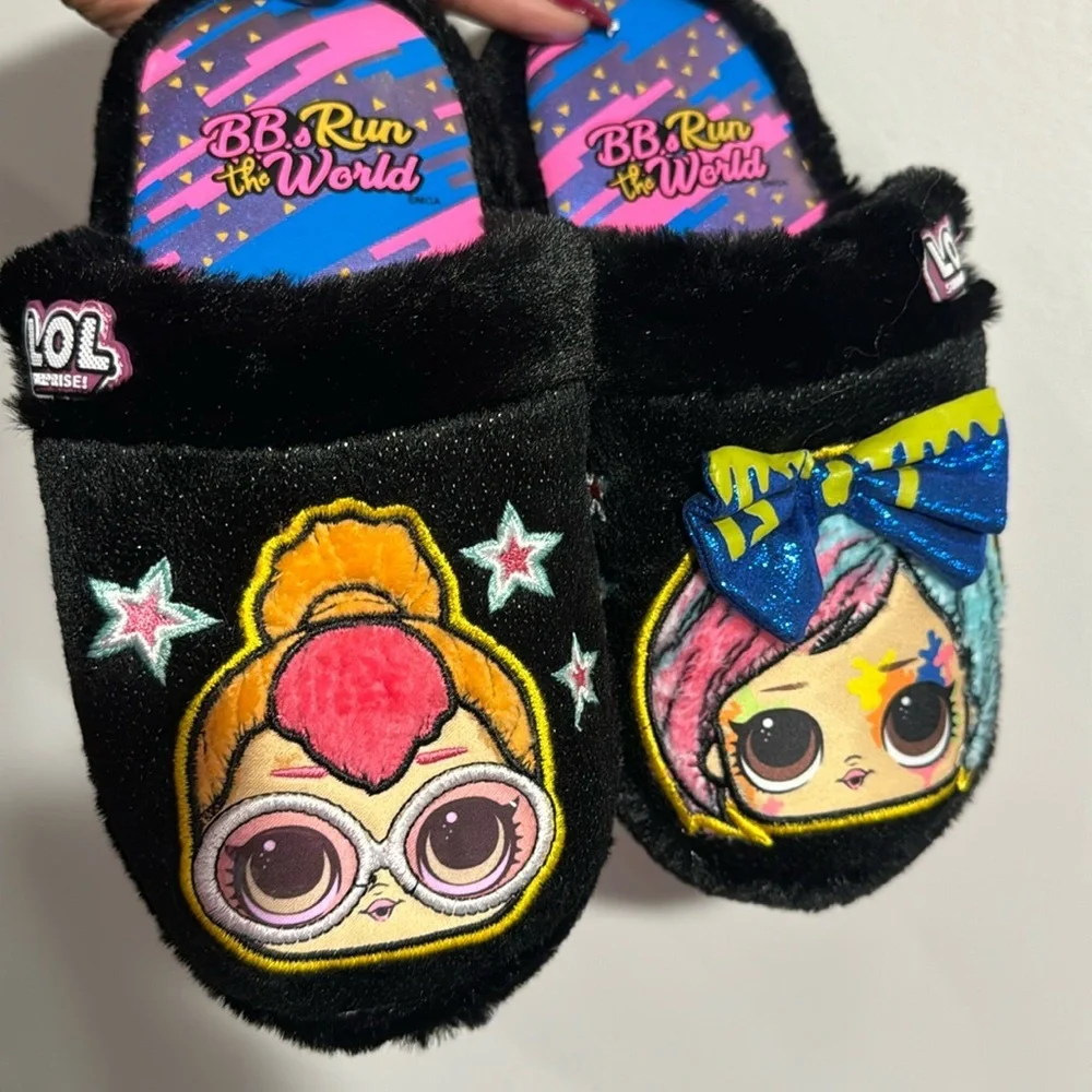 GIRLS LOL SURPRISE SLIPPERS